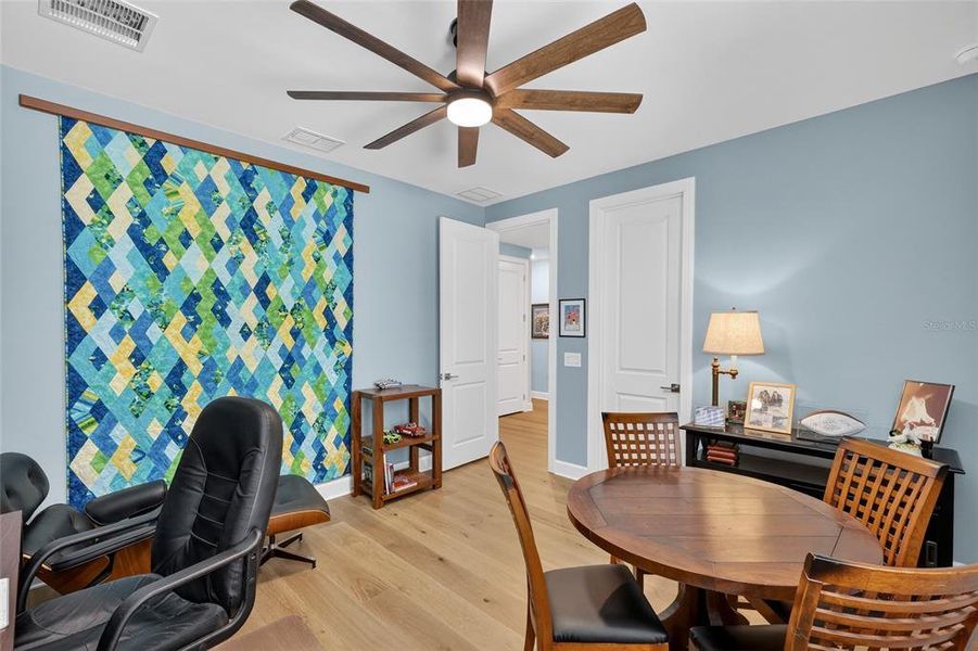 Furnished interior view inside a new home in , Lakewood Ranch (Image 29).