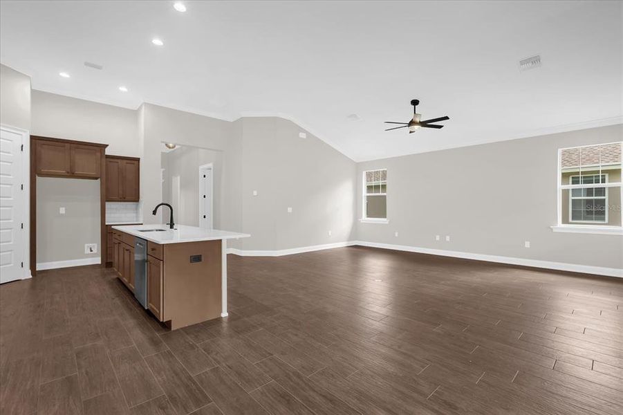 Spacious, unfurnished interior of a new home in Lake James, Lakeland (Image 20). Spacious, unfurnished interior of a new home in Lake James, Lakeland (Image 20).
