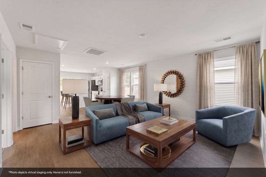 Furnished interior view inside a new home in Evergreen, Spartanburg (Image 7).