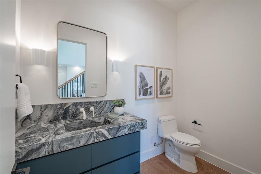 Furnished interior view inside a new home in , Dallas (Image 31).