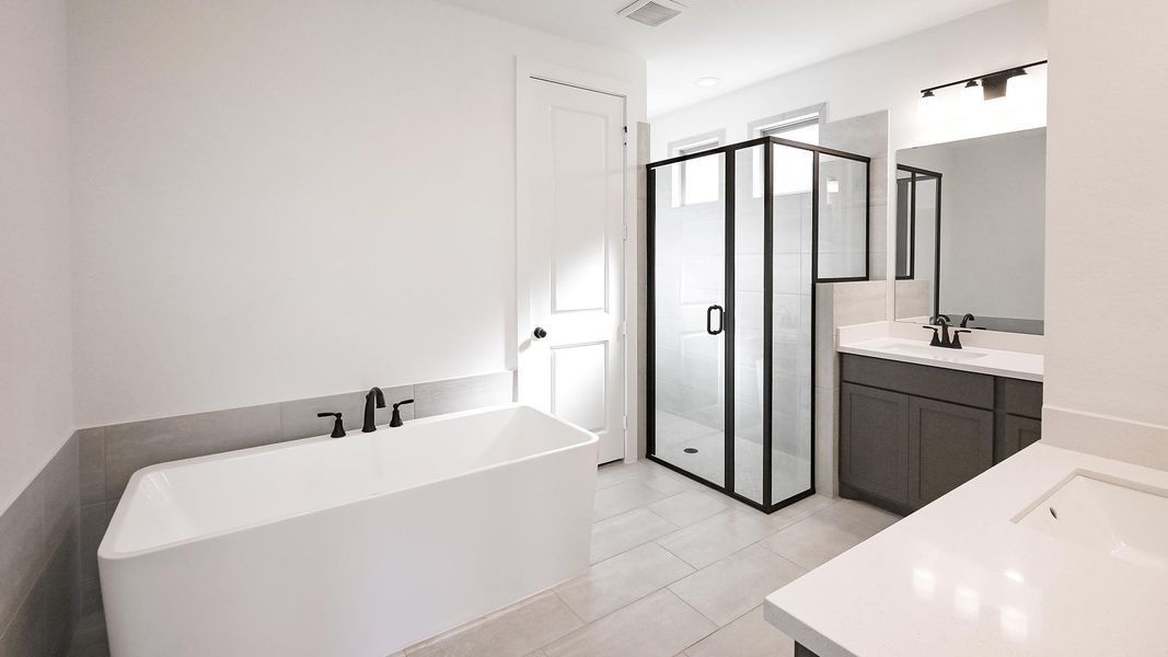 Furnished interior view inside a new home in Crosswinds 50', Kyle (Image 5).