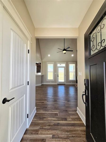 Spacious, unfurnished interior of a new home in , Van (Image 32). Spacious, unfurnished interior of a new home in , Van (Image 32).