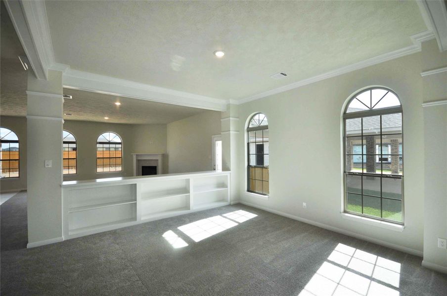 Spacious, unfurnished interior of a new home in Pedregal, League City (Image 20).