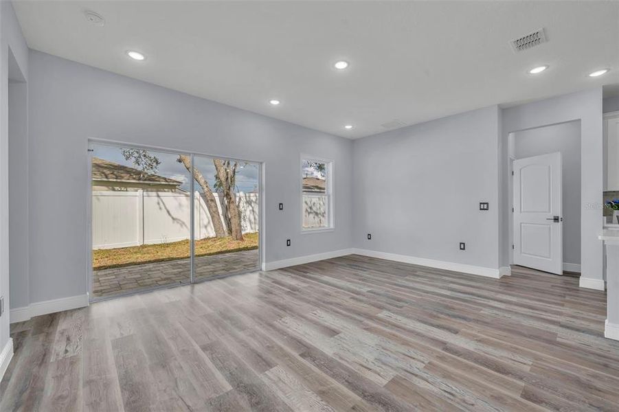 Spacious, unfurnished interior of a new home in , Poinciana (Image 40).
