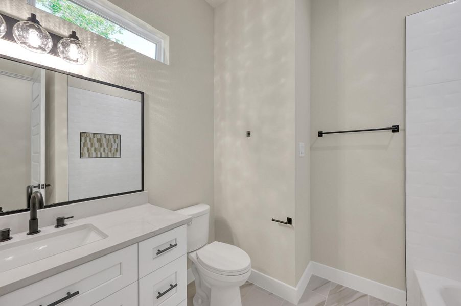 En Suite Bathroom En Suite Bathroom