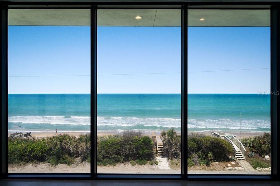 Image 82 of a home in .