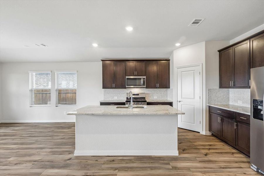 Furnished interior view inside a new home in Cibolo Hills, Fort Worth (Image 9).