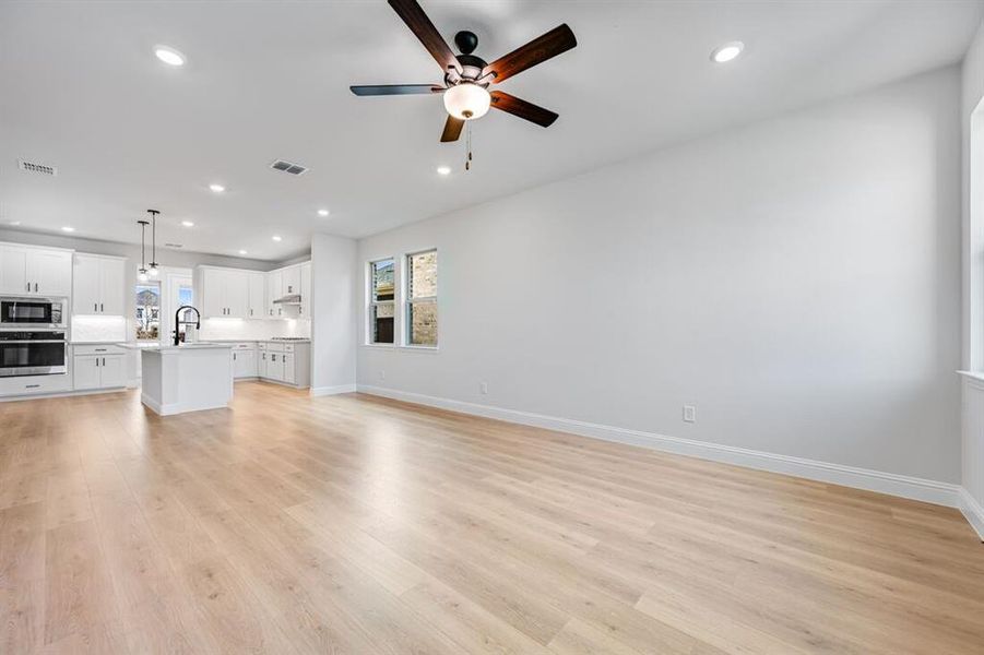 1117 Wheatgrass Mews ~ Ready Now 1117 Wheatgrass Mews ~ Ready Now