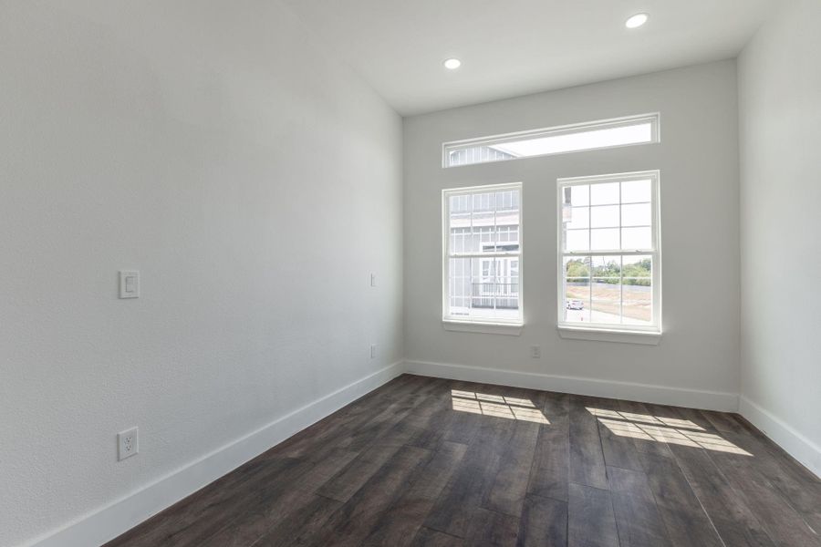 Spacious, unfurnished interior of a new home in , Spring (Image 19).