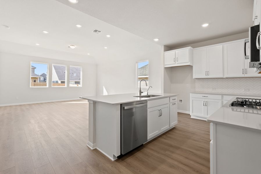 Representative furnished interior of a home built from the Somerville by Ashton Woods in Willow Springs, Buda (Image 7).