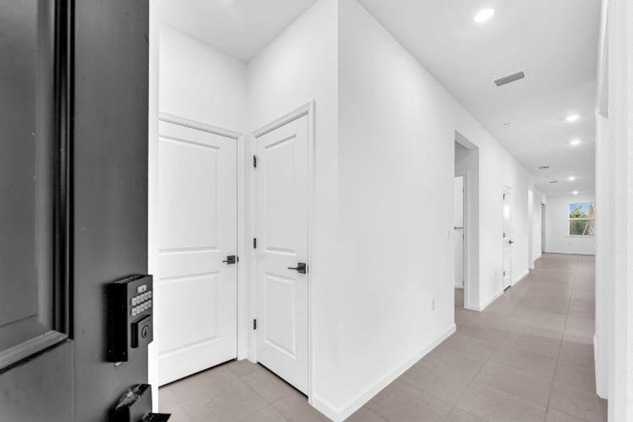 Spacious, unfurnished interior of a new home in , Vero Beach (Image 19). Spacious, unfurnished interior of a new home in , Vero Beach (Image 19).