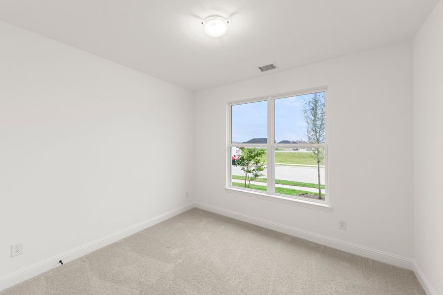 Representative unfurnished interior of a home built from the Honor by Rockwell Homes in Creekside, Royse City (Image 69).