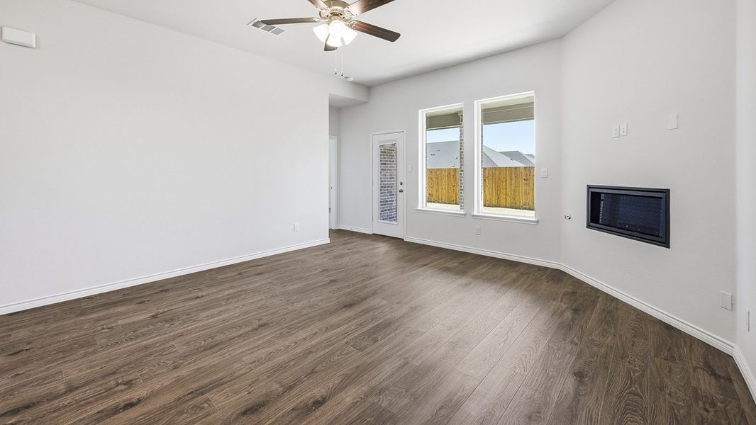 Representative unfurnished interior of a home built from the Hamilton by D.R. Horton in Morning Ridge, Princeton (Image 11).