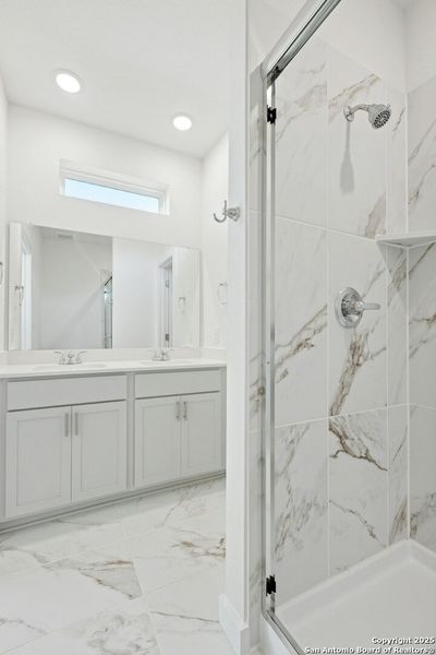 Image 38 of a home in Mayfair.