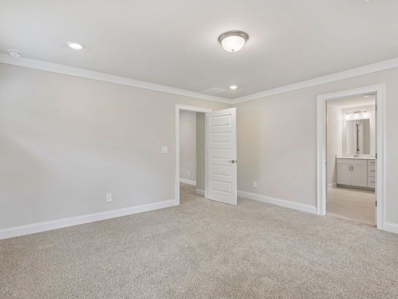 Spacious, unfurnished interior of a new home in Hemingway - Reserve Series, Cumming (Image 14).