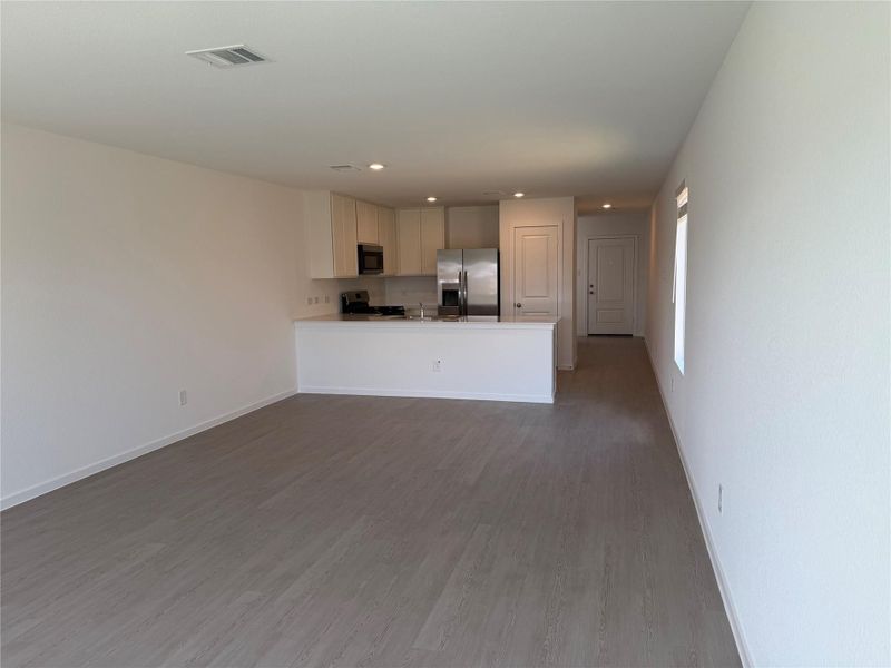 Spacious, unfurnished interior of a new home in Wharton Lakes, Wharton (Image 15). Spacious, unfurnished interior of a new home in Wharton Lakes, Wharton (Image 15).