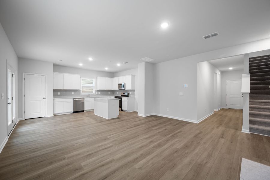 Spacious, unfurnished interior of a new home in Grand Arbor, Blythewood (Image 9). Spacious, unfurnished interior of a new home in Grand Arbor, Blythewood (Image 9).