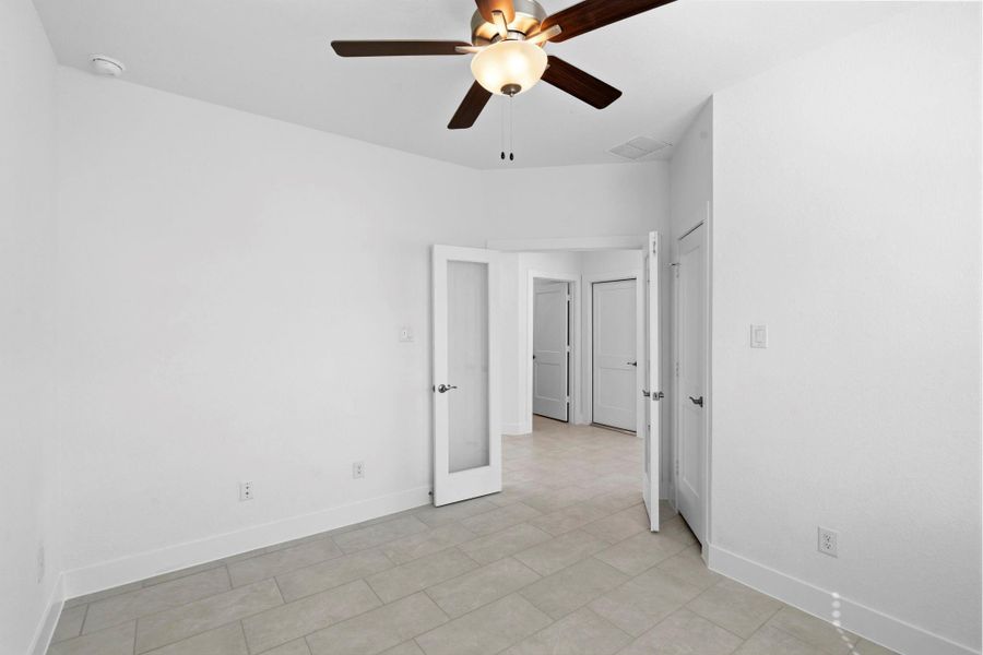 Spacious, unfurnished interior of a new home in Emory Glen, Magnolia (Image 18).
