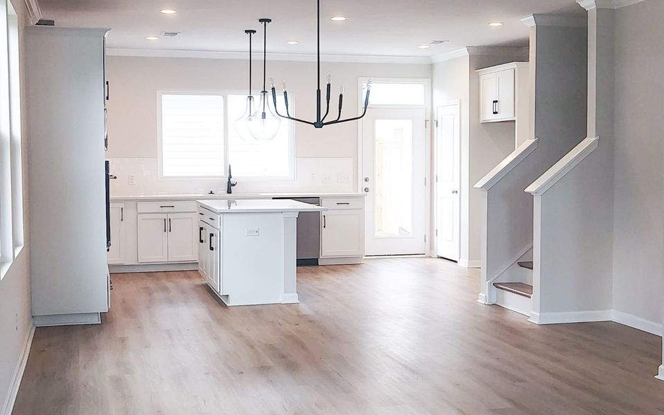 Spacious, unfurnished interior of a new home in Nexton, Summerville (Image 9).