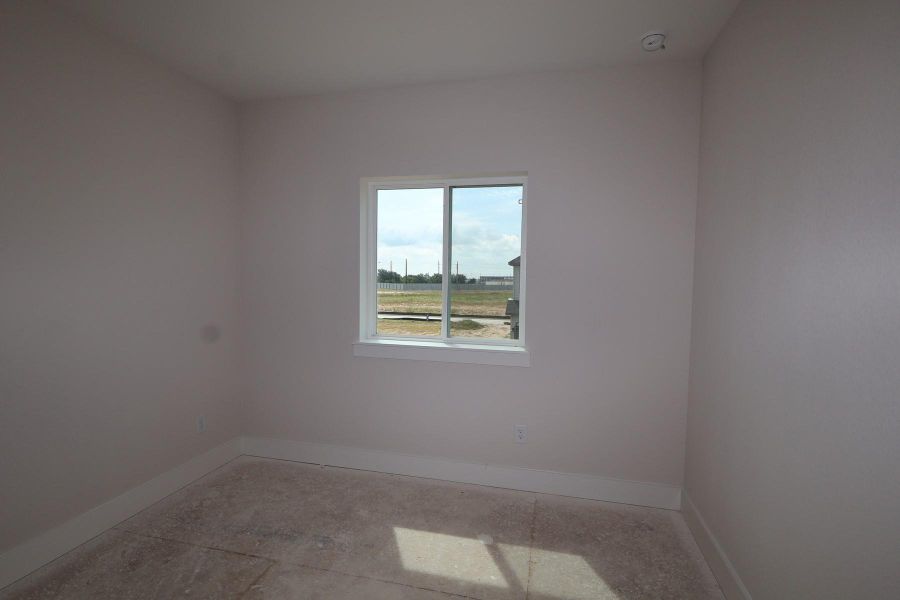 Spacious, unfurnished interior of a new home in Jubilee - Cottages Row Collection, Hockley (Image 5).