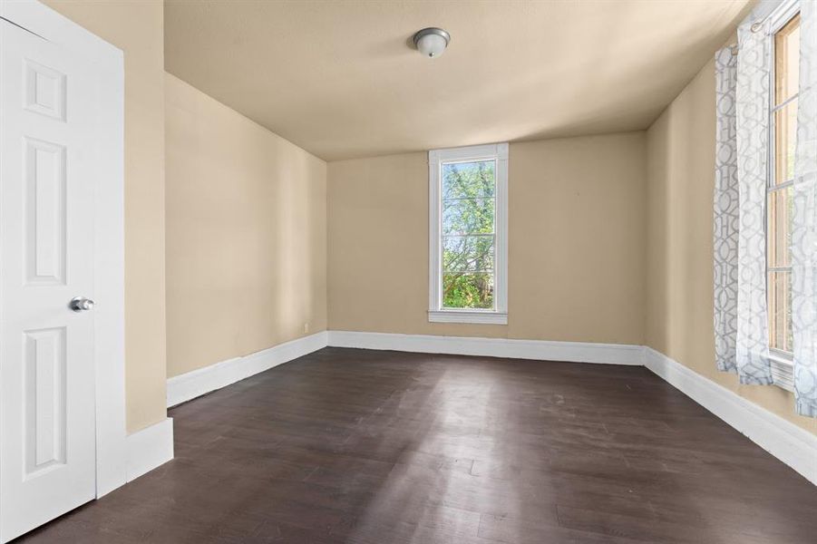 Spacious, unfurnished interior of a new home in , Hillsboro (Image 20). Spacious, unfurnished interior of a new home in , Hillsboro (Image 20).