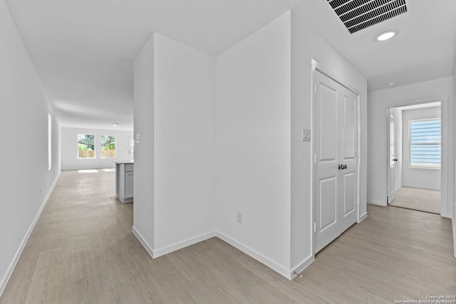 Spacious, unfurnished interior of a new home in Waterwheel: Cottage Collection, San Antonio (Image 21).
