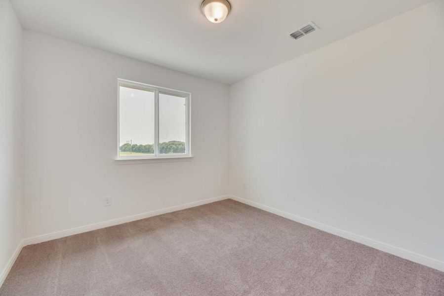 Representative unfurnished interior of a home built from the Newland by Pacesetter Homes in Elevon, Lavon (Image 15).