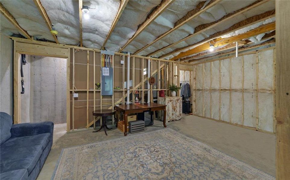 Image 44 of a home in .