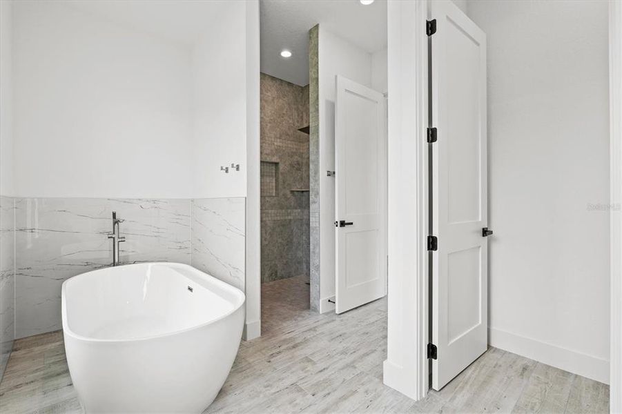 Furnished interior view inside a new home in , Englewood (Image 6).