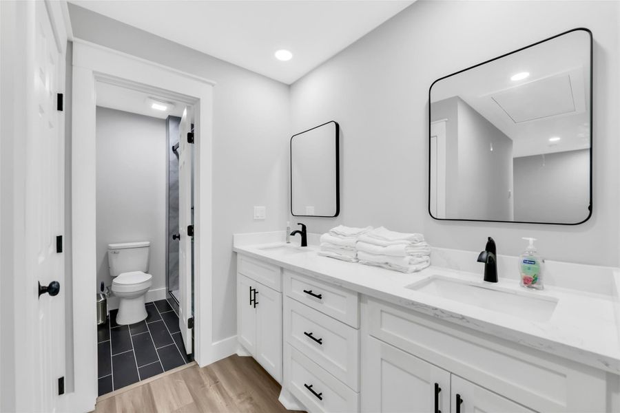 Bathroom with double vanity Bathroom with double vanity