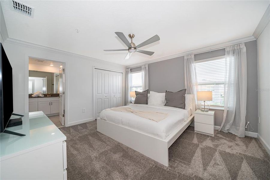 Furnished interior view inside a new home in , Kissimmee (Image 48).