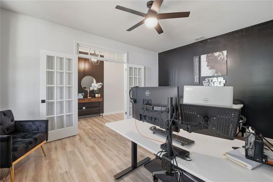 Furnished interior view inside a new home in Riverwood, Dallas (Image 38).