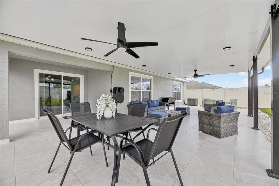 Furnished interior view inside a new home in North Park Isle, Plant City (Image 15).