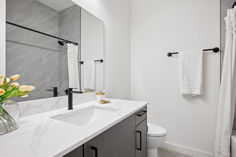 Furnished interior view inside a new home in , Dallas (Image 36).