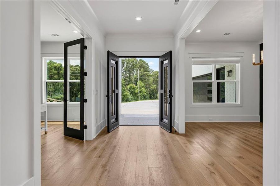 Spacious, unfurnished interior of a new home in , Braselton (Image 25). Spacious, unfurnished interior of a new home in , Braselton (Image 25).