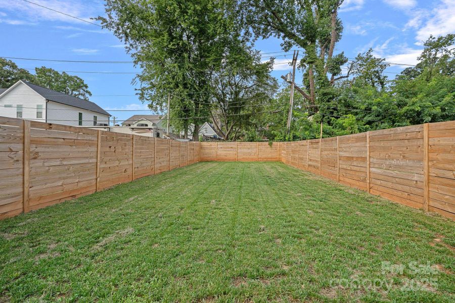 Image 22 of a home in .