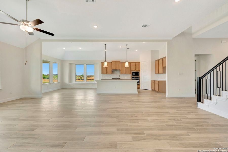 Spacious, unfurnished interior of a new home in Preserve at Annabelle Ranch, San Antonio (Image 8).