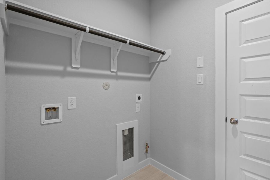 Spacious, unfurnished interior of a new home in Beacon Hill, Waller (Image 23). Spacious, unfurnished interior of a new home in Beacon Hill, Waller (Image 23).