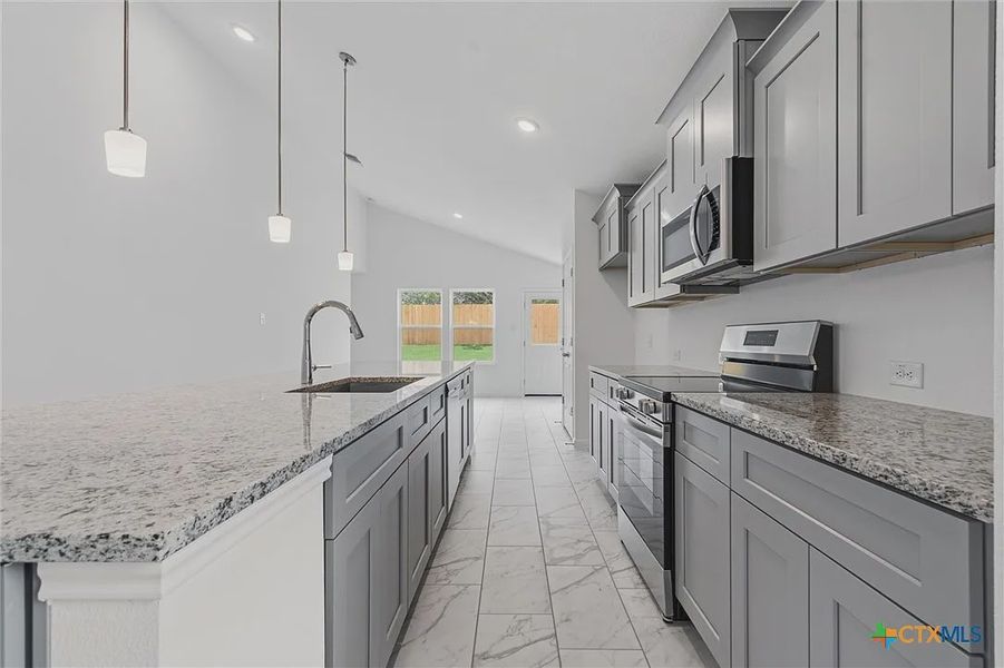 Furnished interior view inside a new home in Turnbo Ranch, Killeen (Image 6).