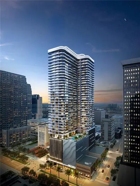 Condo located in Tampa, FL showcasing its design and architecture (Image 3).
