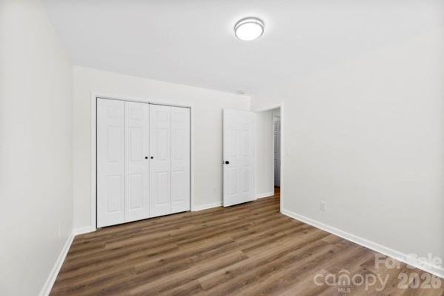 Spacious, unfurnished interior of a new home in , Kings Mountain (Image 18).