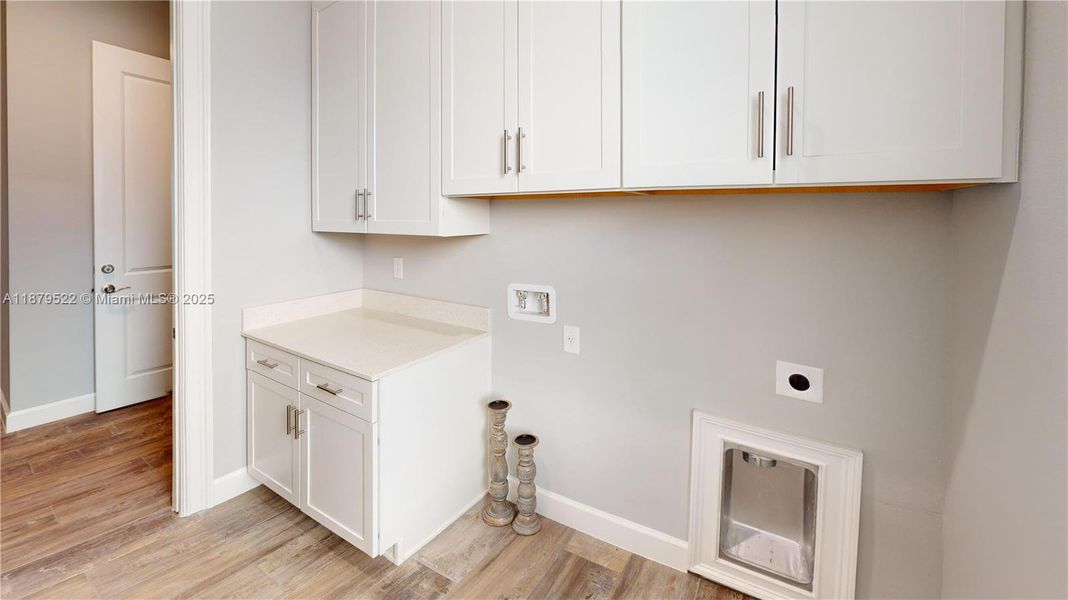 Furnished interior view inside a new home in , Ormond Beach (Image 23).