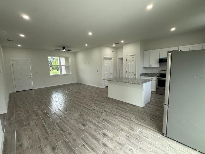 Spacious, unfurnished interior of a new home in , Port Charlotte (Image 28). Spacious, unfurnished interior of a new home in , Port Charlotte (Image 28).