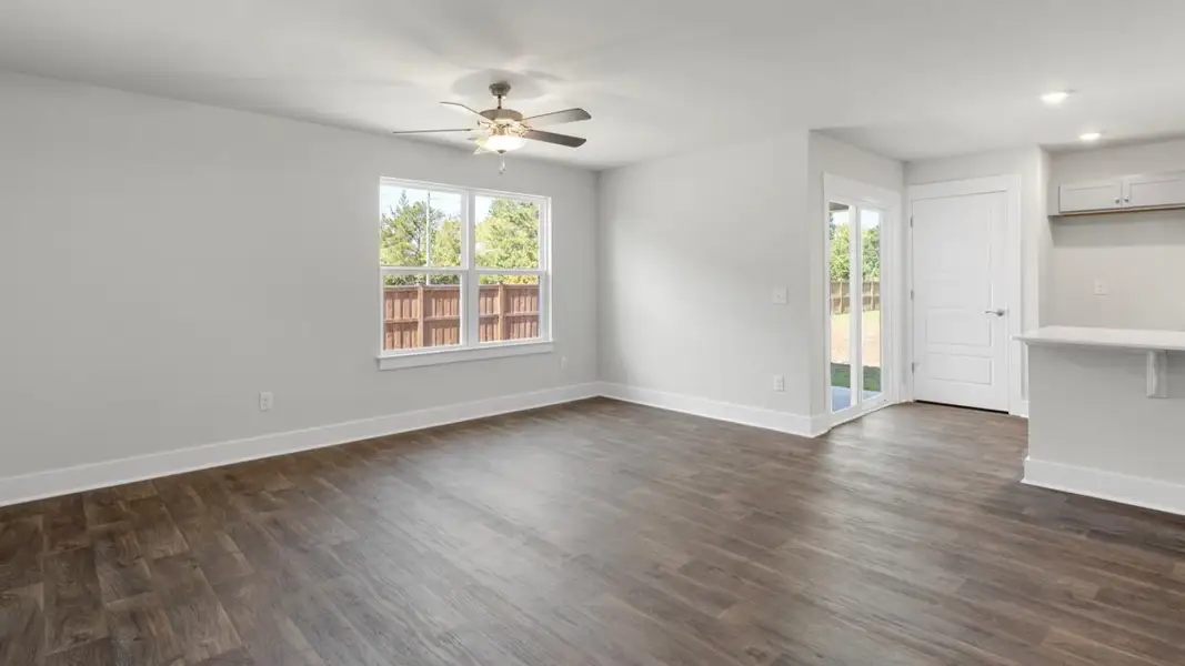 Spacious, unfurnished interior of a new home in Mariners Reach, Bolivia (Image 18). Spacious, unfurnished interior of a new home in Mariners Reach, Bolivia (Image 18).