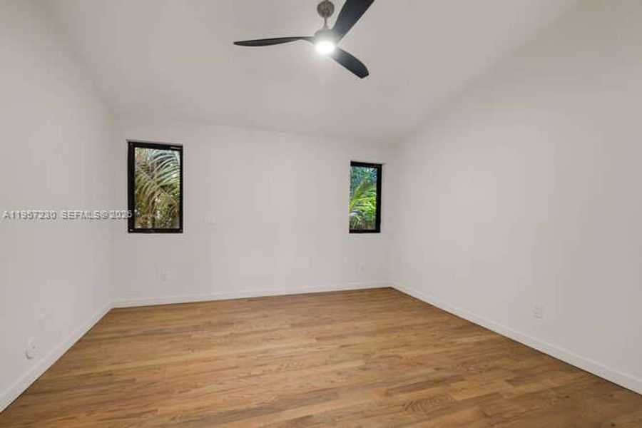 Spacious, unfurnished interior of a new home in , Miami (Image 64).