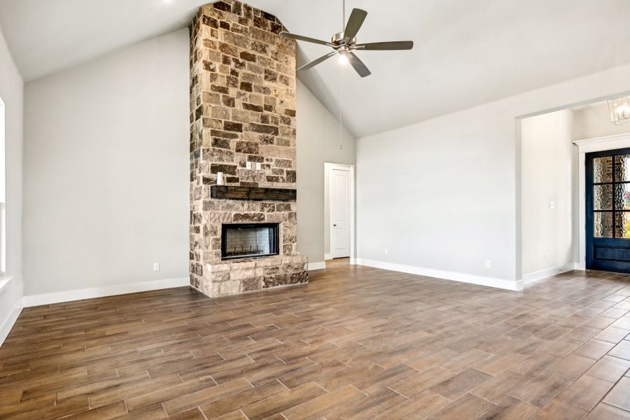 Spacious, unfurnished interior of a new home in Brock Heights, Brock (Image 25).