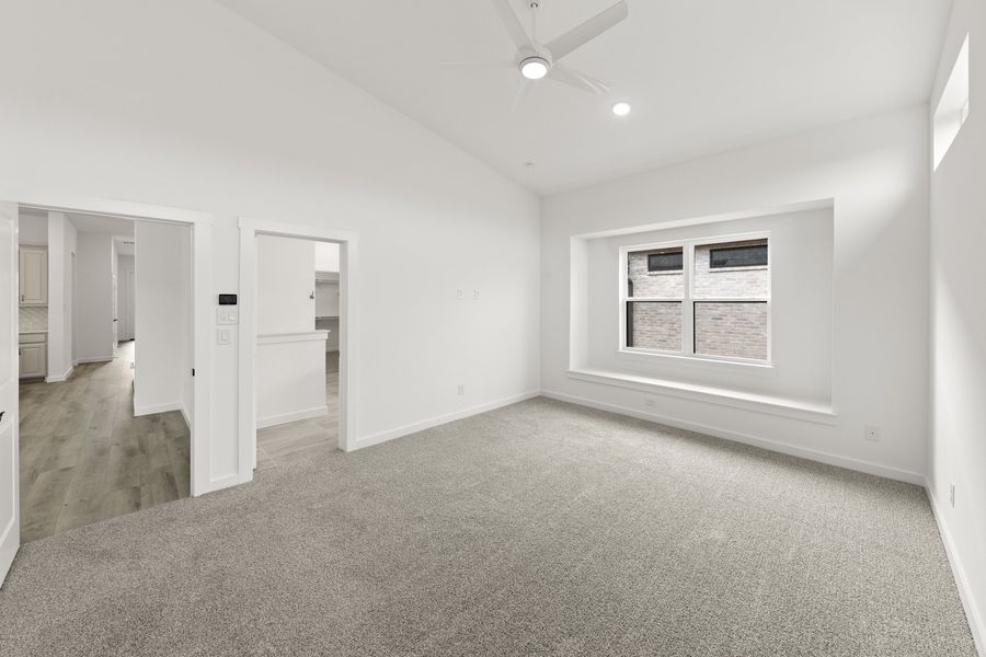 Spacious, unfurnished interior of a new home in Willow Grove, Melissa (Image 32).