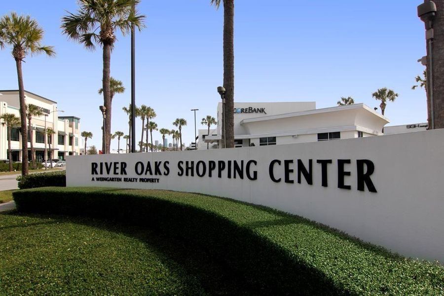 Walking distance to the River Oaks Shopping Center with many wonderful shops and eateries.