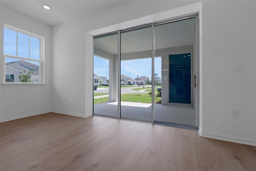 Spacious, unfurnished interior of a new home in Crossroads at Kelly Park, Apopka (Image 45).