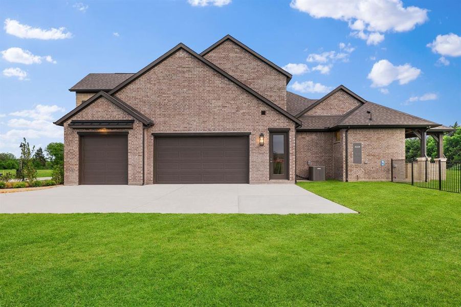 Front exterior of a new home in Chapel View, Heath, TX, highlighting curb appeal (Image 24). Front exterior of a new home in Chapel View, Heath, TX, highlighting curb appeal (Image 24).